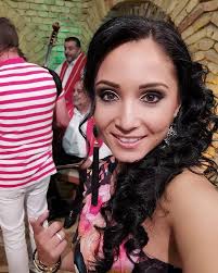 Born nótár mary in taktaharkány, hungary, in november of 1985, mary is a romani pop singer whose album cigánylány was a top ten hit in that country. Notar Mary Production Hello Mindenkinek Hamarosan Vadonatuj Musorral Jelentkezem Remelem Egyhamar Belopja Magat A Szivetekbe Uj Egyedulallo Musorunk A Dana Dom Reszletek Hamarosan Www Notarmary Hu Notarmaryproduction Notarmary