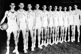 The Early Days Of The Nba Weren T Known For Fashion Statements The Minneapolis Lakers Became Nba Champions In 1949 Apparently By Cloning The Same Pla Basketbol