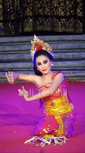 Tari Gabor dari Sanggar Seni Gamelan Cendana