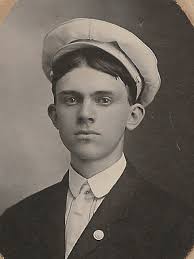 DORA WOODRING Dora Woodring (1891-1934) was the daughter of Thomas Berry  Woodring and Julia Ann Kimsey. She grew up at the Berry Woodring place now  occupied by Bald Mountain Park. Like many