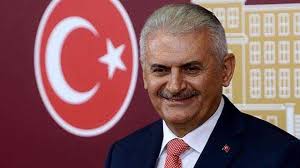 Binali yıldırım'ın eşi semiha yıldırım'a hakaretler yağdıran i̇yi partili levent özeren bursa'da gözaltında alınmıştı. Binali Yildirim In Esi Semiha Yildirim Kimdir Binali Yildirim Kimdir Kac Yasinda