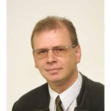 Translation of 'haus am see' by peter fox (pierre baigorry) from german to english. Peter Fox Aus Zernien In Der Personensuche Von Das Telefonbuch