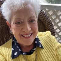 Paula Lynn's Instagram, Twitter & Facebook