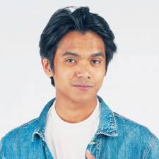 intro am g f verse am g harus bagaimanakah lagi f c cara untuk aku membuktikan am g harus bagaimanakah lagi f c g cara untuk aku persembahkan dm am cinta yang kau pinta b e menurut telah. Biodata Ariff Bahran Penyanyi Lagu Kata Akhirmu Ost Cinta Hati Batu Azhan Co