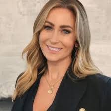 Sara Goldsmith's Instagram, Twitter & Facebook