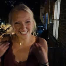 Sydney Lundell's Instagram, Twitter & Facebook