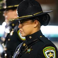 ⭐️𝗡𝗔𝗧𝗜𝗢𝗡𝗔𝗟 𝗣𝗢𝗟𝗜𝗖𝗘 𝗪𝗢𝗠𝗘𝗡'𝗦 𝗗𝗔𝗬⭐️ Today, we honor the  brave, inspiring, compassionate, and selfless women of #teamHCSO who go  above and beyond to serve and protect our community. From patrol to  investigations, administration