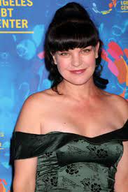 17 Best Images About Pauley Perrette On Pinterest Pauley Perrette Pauley Perrette Ncis Cote De Pablo Bikini