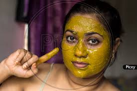 Cosmetic store face mask