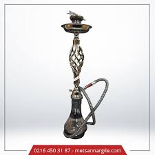 Kafesli Orta Boy Siyah Nargile Takimi 120 Cm Renkli Marpuc Ve Desenli Sisesiyle Hem Evinizin Vazgecilmezi Hem De Nargile Keyfinizin Basta Taki Sise Siyah