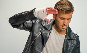 Portuguese actor, model, pop singer and composer, born in july 30, 1991 in dourdan, france. David Carreira Among Favourites To Represent Portugal At Eurovision 2017