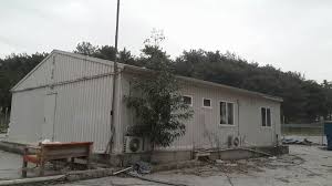 Adana prefabrik ile tek katlı ya da çok katlı yapılar, evler, sosyal tesisler, okullar, şantiye yapıları, hastaneler, kamp alanları, havuzlar ve bir çok alanda kullanılabilecek yapılar inşa. Adana Da Acil Satilik 4 Adet Prafebrik 2 El Konteyner Prefabrik Ve2 El Insaat Malzemeleri Alim Satim Kiralama Facebook