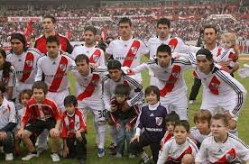 Uno de ellos es el de iván rossi, aunque existe una gran diferencia con el resto: Que Fue Del River Campeon 2008 Vavel Argentina
