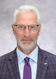 Kevin Bullis's Instagram, Twitter & Facebook