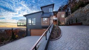 For you see, the exterior of our mountain house is a hodgepodge of finishes and colors and now that we've ripped open all the walls to put in larger windows, it has to be redone regardless of the fact that we actually didn't mind it.i had thought about going the cheapest route and just painting it all the same color to unify. Modern Mountain Homes From Some Of The Most Wonderful Locations On Earth