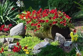 The highlight of this small garden landscape is a firepit with welcoming chairs. 35 Wonderful Ideas How To Organize A Pretty Small Garden Space