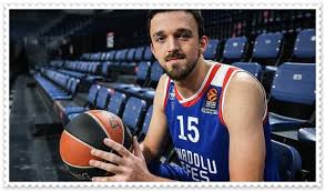 He is a 2.13 m tall center. Anadolu Efes Sertac Sanli Ile Sozlesme Yeniledi