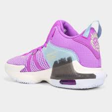 Tênis NBA Nike Lebron Witness VII Masculino