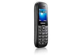 Icemobile Tropical 3 vs. Samsung E1200 ...