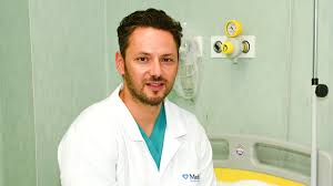 Vorbeşte cu licăriri în ochi despre originile sale şi despre fericirea miilor de oameni pe care. Medic Neurochirurg Renumit La Nivel InternaÈ›ional Hirotonit Preot In JudeÈ›ul ConstanÈ›a Editia De Dimineata