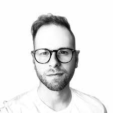 Rebekah Lamb's Instagram, Twitter & Facebook