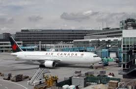 Le salon d'air canada est situé non loin de la porte 39 à côté du salon admirals club au retour, le vol ac870 décolle de montréal à 19h50 pour atterrir à paris à 8h30 le lendemain matin. Paris Toronto Air Canada