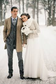 Die beste hochzeitskleider / brautkleid online kaufen. Engaged 6 Reasons To Consider A Winter Wedding Winter Hochzeit Kleidung Hochzeit Kleidung Winterhochzeit