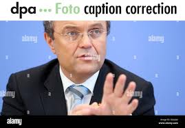 Presently peter hi-res stock photography and images