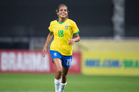 O futebol feminino vem ganhando cada vez mais destaque ultimamente, sendo assim a nossa seleção brasileira de futebol feminino cresce junto. Estreantes Na Selecao Feminina Principal Valeria E Duda Comemoram Gols Diante Do Equador Confederacao Brasileira De Futebol