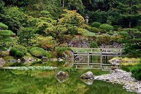 Tamamono Pruning Foreground Shrubs Seattle Japanese Garden Japanese Garden Japanese Style Garden