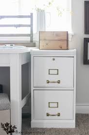 We have done so many different wall paintings using painter's tape.i knew i could pull that off, but was totally looking for a way to easily get a funky patterned file cabinet with less mess. How To Paint A Filing Cabinet The Wood Grain Cottage