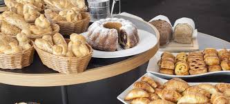 Cots and a children's club are available upon request. Restaurant And Bar Breakfast Prague Hotel Hotel Golf Golf Club Prague