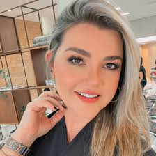 Vanessa Martineli Brows