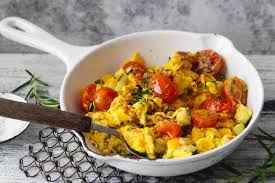 Äpfel, pflaumen, erdbeeren, aprikosen und viele weitere früchte schmecken ebenso köstlich in dem quark. Gesundes Fruhstuck Leicht Lecker In Den Tag Starten