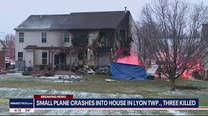 Located in growing south lyon / new hudson with its many new shopping and recreation alternatives, kensington park apartments is truly a place to call home. Small Plane Crashes Into House In Lyon Twp