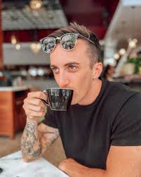 Aaron Luce (@aaron.trades) • Instagram photos and videos