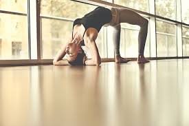 Urdhva Dhanurasana Variation Wheel Pose Variation Headstand Yoga Spiritual Yoga Yoga Life