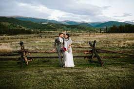Top 10 Colorado Wedding Venues With A View Colorado S Most Trusted Wedding Planner In 2021 Colorado Wedding Wedding Venues Colorado Wedding Venues