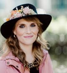 Michelle Leary's Instagram, Twitter & Facebook