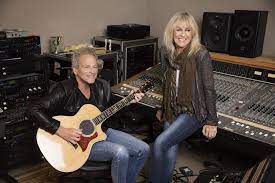 Lindsey buckingham (born october 3, 1949 in palo alto, california) is a guitarist and singer from the musical group fleetwood mac. Lindsey Buckingham And Christine Mcvie Talk Fleetwood Mac S Dysfunctional Family Before Clearwater Show