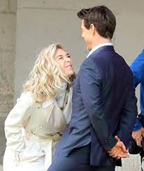 Tom Cruise And Vanessa Kirby In Mission Impossible Fallout 2018 Vanessa Kirby Tom Cruise Tom Cruise Hot
