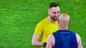 Share the best gifs now >>>. Vjskk1hozs9b M