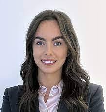 Amelia Crump's Instagram, Twitter & Facebook