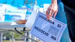 Obtener un préstamo para comprar tu casa o cambiar a una mejor hipoteca es posible con los créditos hipotecarios que santander tiene para ti. Creditos Hipotecarios Uva Los Que No Pueden Pagar Reciben Propuestas Para No Perder Sus Casas Informe Construccion