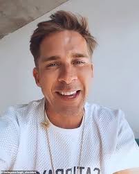 He was dating delta goodrem. Hugh Sheridan Says He S Overwhelmed With Support Since Discussing His Sexuality Australiannewsreview