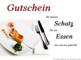 Moderne einladungskarte zum essen mit passendem montesquieu zitat. Essen Gutschein Vorlage Kostenlos