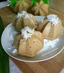 Jangan menggunakan api besar saat mengukus adonan cair karena dapat mengakibatkan santan menjadi pecah. Resep Kue Apem Kukus Gula Merah Resep Neti