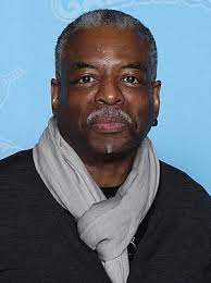 Levar burton height 4 feet 11 inches. Levar Burton Height How Tall Is Levar Burton