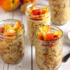 Ginger Peach Overnight Oats Recipe by @jesselwellness - Jesse Lane Wellness