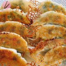 Avocado Skewer With Prawns And Pineapple Clean Eating Snacks Recipe Asian Recipes Recipes Food Videos